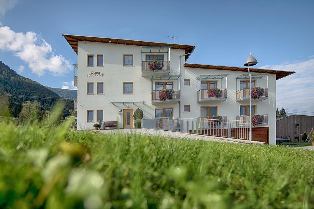 Garni Schorneck Bed and Breakfast Bruneck Exteriör bild