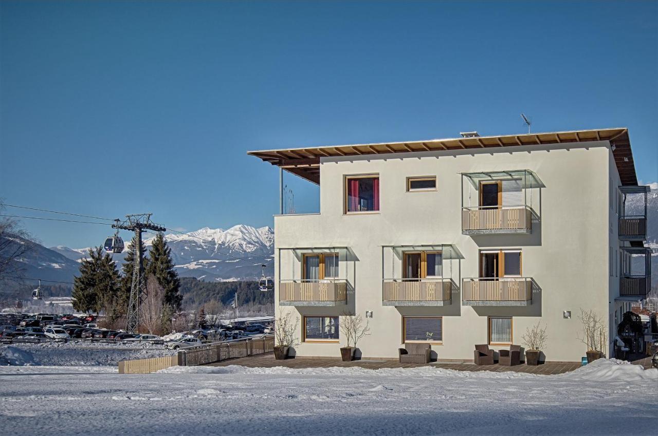 Garni Schorneck Bed and Breakfast Bruneck Exteriör bild